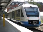 Triebzug LINT der Ostseelandverkehr am Gleis 4 a, Schwerin Hbf, 29.08.2009