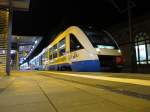 VT 704 der Ostseeland Verkehr GmbH am 25.03.2011 auf seiner ersten Fahrt am Morgen nach Parchim im Bahnhof von Schwerin HBF.