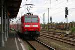 Nachschuss auf 146 022 der Elbe-Saale-Bahn (DB Regio Südost) als verspäteter RE 4685 (RE20) von Uelzen nach Magdeburg Hbf, der den Bahnhof Stendal verlässt.