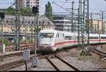 401 557 (Tz 157  Landshut ) als ICE 578 (Linie 22) nach Hamburg-Altona wird in seinem Startbahnhof Stuttgart Hbf auf Gleis 5 bereitgestellt.