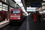 Einfahrt am 23.10.2014 von 101 142-8 mit dem IC 280 (Zürich HB - Stuttgart Hbf) im Zielbahnhof.