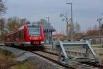 Gleisabschluss im Ueckermünder Stadthafen mit RE 4, der abfahrbereit in Richtung Pasewalk steht.