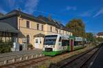 Regioshuttle der Erfurter Bahn als RB 26 im Berkaer Bahnhof in Weimar (01.10.2023) 