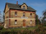 Der Bahnhof Göttengrün-Gefell am 24.10.14, leider fährt hier kein Zug mehr.