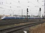 In seinem Heimatbahnhof whrend der Testphase, Bad Kleinen abgestellt war der nagelneuer, silber-blauer TGV vom Typ „Euro Duplex  der SNCF.