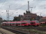 Zwei ET 442 der S-Bahn Nrnberg stehen am 28. Juli 2012 in Bamberg abgestellt.