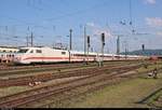 401 590-5 (Tz 190  Ludwigshafen am Rhein ), der letzte gebaute ICE 1, als ICE 376 (Linie 20) von Interlaken Ost (CH) nach Hamburg-Altona (D) verlässt den Bahnhof Basel Bad Bf (CH) auf Gleis 4.
Aufgenommen vom öffentlich zugänglichen Parkplatz neben der Schwarzwaldallee.
[13.7.2018 | 17:18 Uhr]