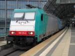 Fr mich eine Freude, fr andere Leute des Bahnbilder-Treffens eine Schande. Am D 1249 nach Saratov war erstmalig 186 135-0 als Lok vorgespannt. Berlin Hbf 12.06.2010 