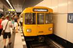 Urlaubsfotos aus Berlin: Die U 55 (Kanzler-U-Bahn) im Berliner Hauptbahnhof. Am 10.8.10. 