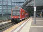 Hier ein RE7 von Dessau Hbf. nach Berlin Friedrichstrae, bei der Ausfahrt am 18.6.2011 aus Berlin Hbf.