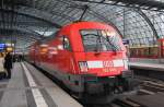 Hier 182 009 mit einem RE1 (RE18122) von Frankfurt(Oder) nach Magdeburg Hbf., diser Zug stand am 16.2.2013 in Berlin Hbf.