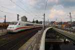 Hier 808 009-5  Riesa  als ICE844 von Berlin Ostbahnhof nach Kln Hbf. mit 402 027-7  Ludwigslust  als ICE854 von Berlin Ostbahnhof nach Kln Hbf., bei der Einfahrt am 26.7.2013 in Berlin Hbf.