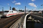 Hier 401 059-1  Bad Oldesloe  als ICE1191 von Berlin Ostbahnhof nach Stuttgart Hbf., bei der Einfahrt am 29.9.2013 in Berlin Hbf.