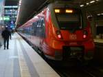 442 825 stand hier am 03.09.2014 als RB10 nach Nauen. 
Aufgenommen im Berliner Hbf.