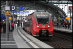 442231 am 24.4.2016 am Bahnsteig in Berlin Hauptbahnhof unterwegs auf der RE 7 nach Bad Belzig.
