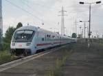 Hier IC2431 von Emden Auenhafen nach Cottbus, bei der Einfahrt am 8.7.2011 in Berlin Schnefeld Flughafen.