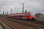 Hier 442 835 als RE7 (RE92717) von Wünsdorf-Waldstadt nach Berlin Hbf., bei der Ausfahrt am 27.4.2013 aus Berlin Schönefeld Flughafen. 