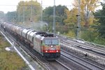 Oktober 2016. 185 602 mit Kesselzug nach Stendell durcheilt die Blockstelle Berlin - Buch.
