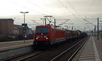 187 130 schleppte am 19.12.17 einen gemischten Güterzug durch Bitterfeld Richtung Dessau.