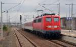 115 198 führte den aus zwei Wagen bestehenden PbZ 2467 Berlin - Leipzig am 16.04.15 durch Bitterfeld seinem Ziel entgegen.