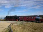 Die Harzer Schmalspurbahn auf dem Brocken im Herbst 2009.