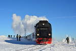 Am 6.1.17 hatte ich mit dem Wetter richtig Glück und es waren kaum Wolken am Himmel. Also ab auf den Brocken. Hier dampft 99 7234-0 mit dem P8940 nach Drei Annen Hohne den Brocken hinunter.

Brocken 06.01.2017