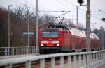 Kleine Spielerei: 143 026 erreicht mit der RB nach Halle(S) Hbf den Bahnhof Burgkemnitz.