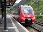 442 004 (Bombardier Talent 2) als RB81 (Moseltalbahn) hat ihren Endbahnhof Cochem (Mosel) auf Gleis 4 erreicht. [27.6.2016]