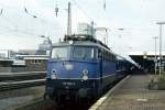 110 348 am 13.01.1996 mit D 1124 in Dortmund Hbf. 