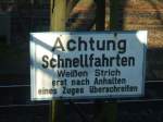 Hinweis-Schild am Haltepunkt Dortmund Scharnhorst.(24.12.2007)