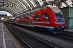 RE50 (RE16518)  Saxonia  nach Leipzig Hauptbahnhof steht am 30.9.2017 im Dresdener Hauptbahnhof bereit. Schublok war 146 017.