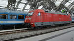 Die Elektrolokomotive 101 069-3 der DB im April 2014 im Hauptbahnhof Dresden.