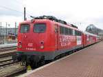 110 243-3 steht mit ihrem Vollwerbezug fr Stiebel Eltron am Dresdner-HBF.06.10.07.