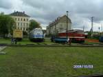 Am Schiebebhnenfeld in Dresden-Altstadt stehen V240 001 und 
130 002.03.10.08