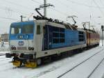 371 201 steht im doppelpack mit 371 001 und halten sich am heissen Draht warm  Dresden 7.12.10