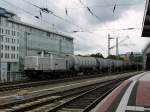 111 001 ITL durchfhrt mit einem Kesselwagenzug Dresden Hauptbahnhof.
21.06.11