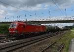 Als Belohnung fürs lange Warten auf die 01 519 kam dann noch die DB Vectron 193 304 mit einem Öler in Entenfang Richtung Süden gefahren. 2.6.2018