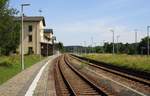 28.06.2020 - Ebersbach / Sachsen - ein Riesenbahnhof und kaum noch Verkehr.