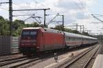 Hier 101 128-7 mit IC2356 von Ostseebad Binz nach Frankfurt(Main) Flughafen Fernbahnhof, bei der Ausfahrt am 19.8.2014 aus Erfurt Hbf.