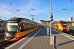 AVG (Albtal-Verkehrs-Gesellschaft) Bombardier ET2010 Wagen 931+941 und HLB (Hessische Landesbahn) Alstom Coradia Continental ET342  am 03.11.18 in Frankfurt am Main Höchst Bahnhof. Durch Planungen zur RTW Regionaltangente West wurden zum zweitem mal Testfahrten mit AVG Stadtbahnwagen aus Karlsruhe vorgenommen