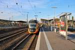 AVG (Albtal-Verkehrs-Gesellschaft) Bombardier ET2010 Wagen 931+941 am 03.11.18 in Frankfurt am Main Höchst Bahnhof als RB11 nach Bad Soden. Durch Planungen zur RTW Regionaltangente West wurden zum zweitem mal Testfahrten mit AVG Stadtbahnwagen aus Karlsruhe vorgenommen