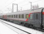 Russian Railways 622071-90268-9 WLABmee im EN 452  TRANSEUROPEAN EXPRESS  von Moskva Belorusskaja nach Paris Est, beim Halt in Frankfurt (M) Sd; 20.12.2011