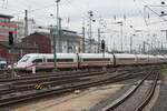 DB Fernverkehr ICE4 (412 xxx) am 06.01.24 in Frankfurt am Main Hauptbahnhof vom Bahnsteig aus fotografiert