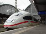 Ein ICE 3 (BR 406) der Niederländischen Eisenbahn in Frankfurt am Main Hbf am 21.11.15 Dies ist mein 4444stes Bild auf Bahnbilder.de Danke für alle Kommentare und hoffe, dass ich noch sehr