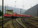 218 436 (vorne) und 218 406 (hinten) waren am 05.04.2013 mit IRE 4231 unterwegs an den Bodensee, als sie die erste Steigung zum Bahnhof Geislingen (Steige) berwunden haben und kurz darauf einen Halt