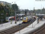 Blick nach Westen auf die Gleise 12 bis 15 von Gieen Hbf am 25.9.13: Links steht 508 106 nach Gelnhausen und rechts HLB-VT 201.1 nach Grnberg.