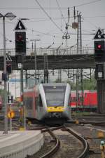 Einfahrt eines GTW der HLB (führend Steuerwagen 509 011) in den Bahnhof Gießen am 25.4.14