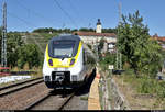 Nachschuss auf zwei 8442 (Bombardier Talent 2), die den Bahnhof Gundelsheim(Neckar) mit dem Schloss Horneck im Hintergrund durchfahren.
Aufgenommen am Ende des Bahnsteigs 1.

🧰 Abellio Rail Baden-Württemberg GmbH
🚝 RE 19368 (RE10a) Heilbronn Hbf–Mannheim Hbf
🚩 Bahnstrecke Heidelberg–Bad Friedrichshall (Neckartalbahn | KBS 705)
🕓 31.7.2020 | 13:24 Uhr