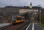 Einfahrt des AVG-Triebwagen 951 in Gundelsheim am Neckar als S41 nach Heilbronn.