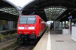 146 018 der Elbe-Saale-Bahn (DB Regio Südost) als RE 16203/RE 16311 (RE20) von Stendal nach Naumburg(Saale)Hbf steht in Halle(Saale)Hbf auf Gleis 4.